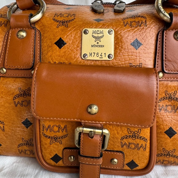 💯Guaranteed Authentic MCM Brown Satchel 🥀FIRM PRICE🥀 - Picture 13 of 15